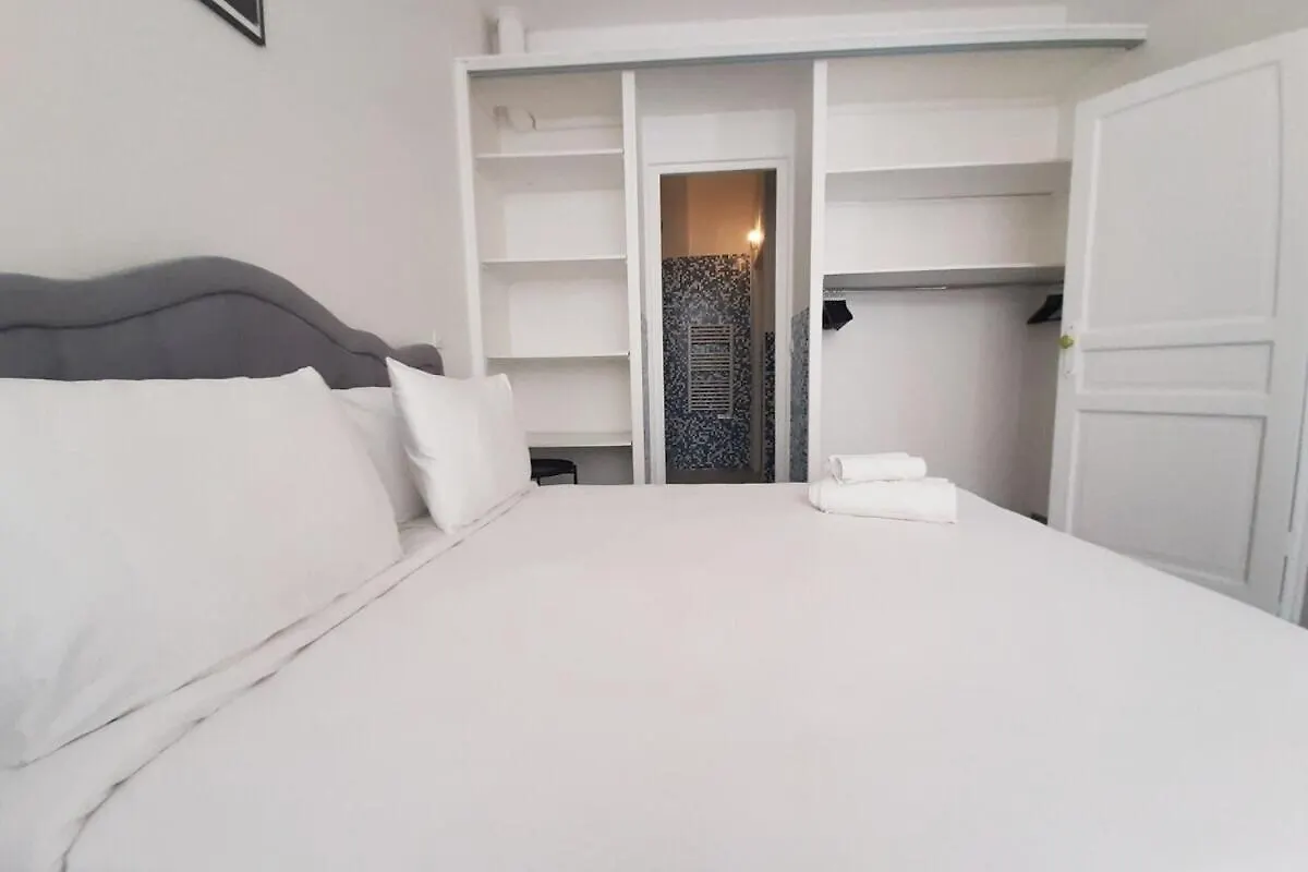Apartment Sweet In Montmartre *